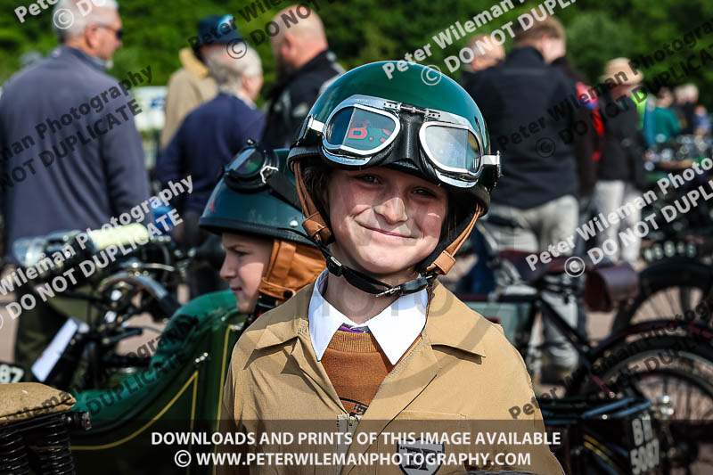 Vintage motorcycle club;eventdigitalimages;no limits trackdays;peter wileman photography;vintage motocycles;vmcc banbury run photographs